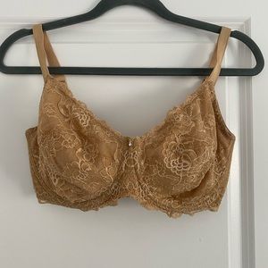 Boutique nude lace bra